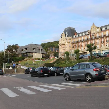 Residence Les Bains Houlgate Buitenkant foto